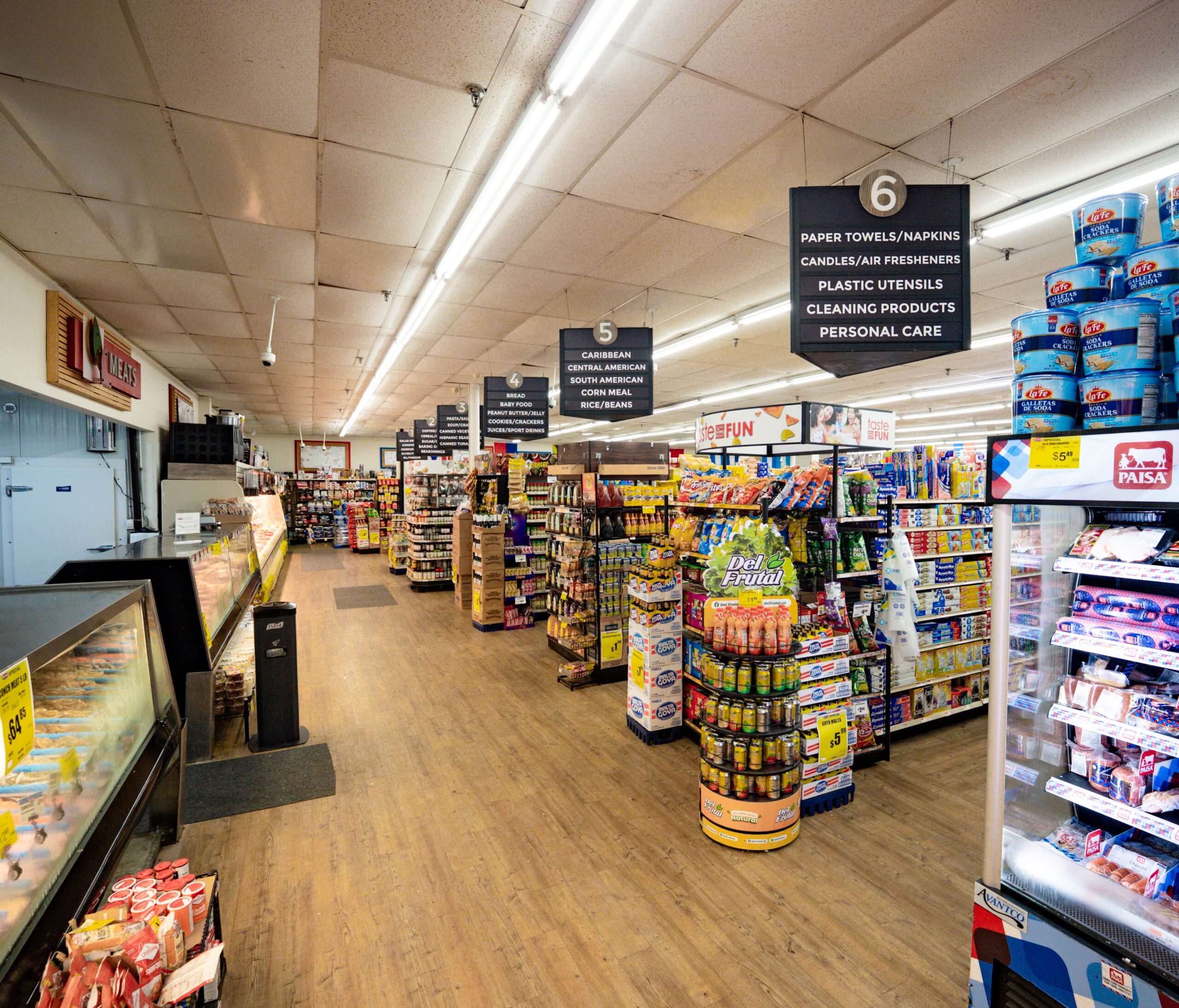 keyfood north miami supermarket internal view keyfood north miami supermarket internal view
