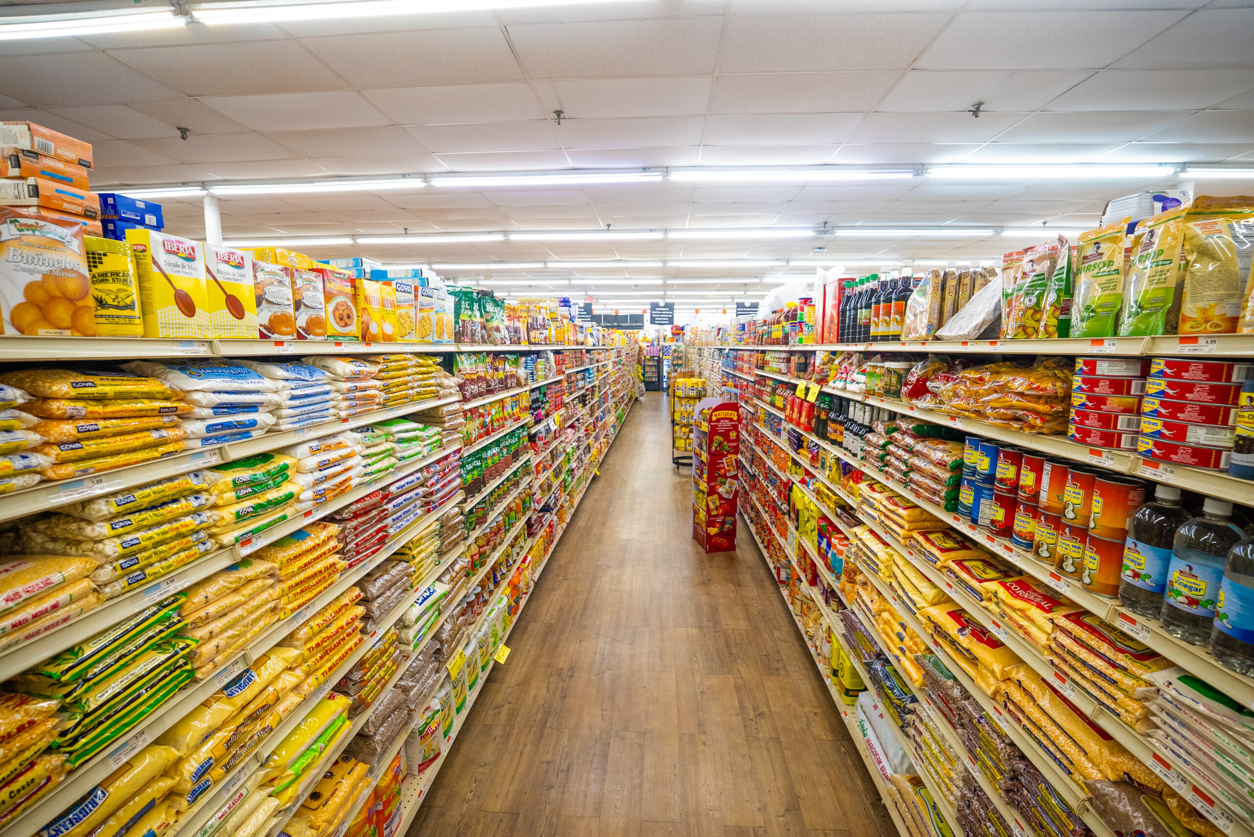 Brownsville Grocery Store: Where Families Really Shop
