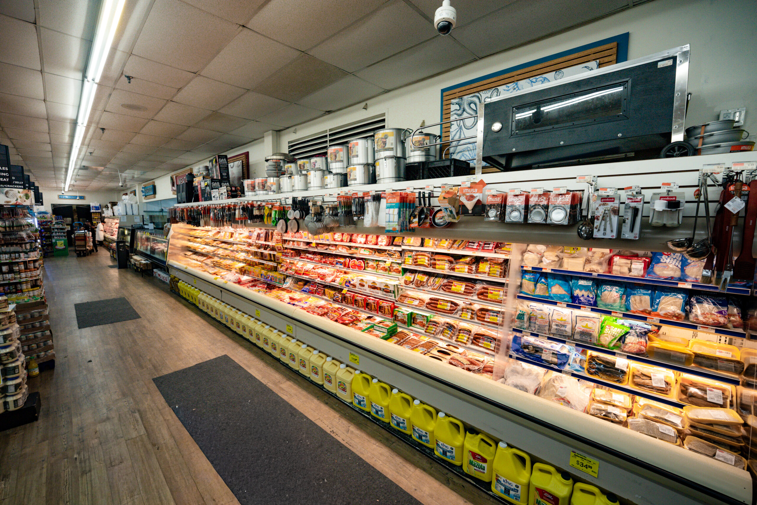 Residents Save Money While Grocery Shopping